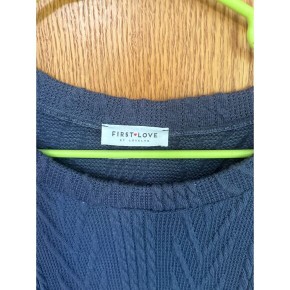 Sweater Crewneck Women’s Size Medium NWOT - Picture 3 of 3